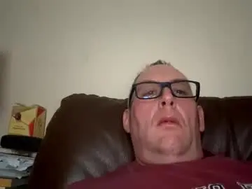 Chaturbate Free Porn Cam of biggloves4bighands