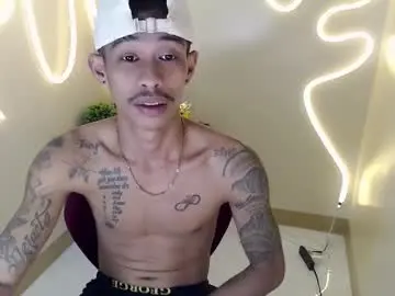 Chaturbate Live Sex Cam of marlmoreno10