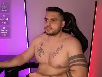 Chaturbate Live Sex Cam of celylow