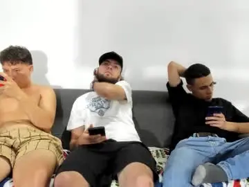 Chaturbate Live Porn of iham_28