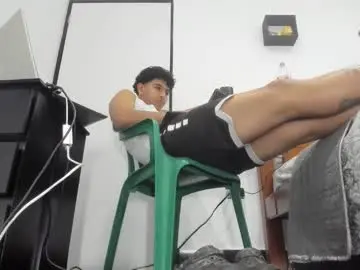 Chaturbate Free Live Porn of iham_28