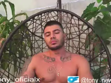 Chaturbate Sex Cam of tony_newmen