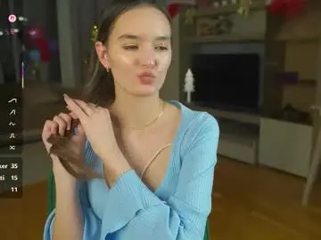 Chaturbate Live Sex Cam of darlineilasin