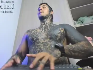 jaxxxonherd from chaturbate