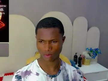 Chaturbate Live Sex Cam of joel_blackcock