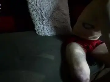 Chaturbate Live Sex Cam of thecarrguyy