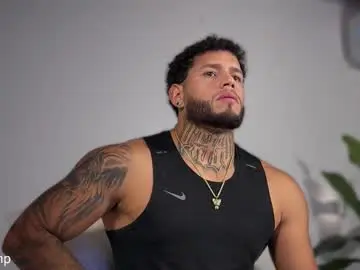 Chaturbate Watch Live Sex Cams of yamp_bigcock