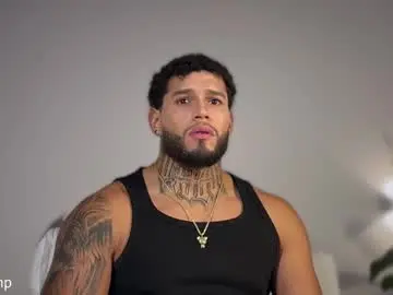 Chaturbate Sex Chat of yamp_bigcock