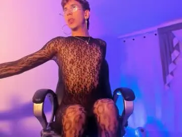 Chaturbate Adult Webcams of angelicious_boy