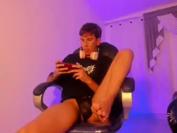 Chaturbate Adult Webcam of angelicious_boy