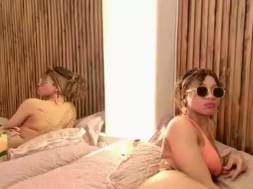 Chaturbate Live Porn of daiana_curly