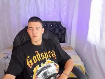 Chaturbate Free Live Porn of aleckk_boy