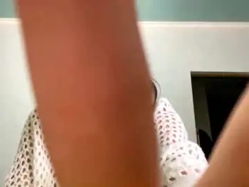 Chaturbate Free Live Porn of alexisschiess