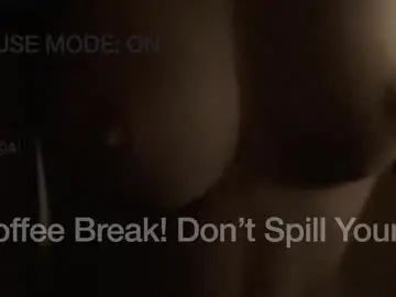 Chaturbate Live Porn of cherrylipsbaby