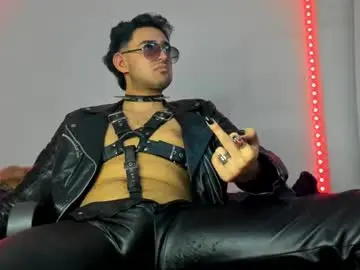 Chaturbate Live Porn of alexxx_savage