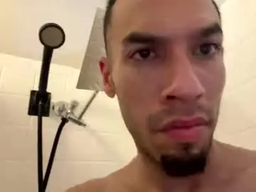 Chaturbate Watch Live Sex Cams of lalo112233vaz