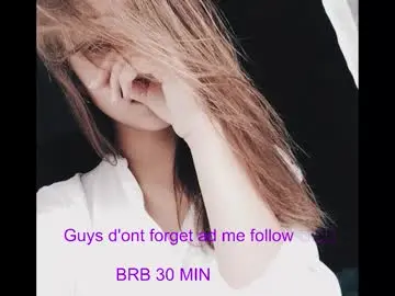 Chaturbate Live Sex Cam of velvetmoon123