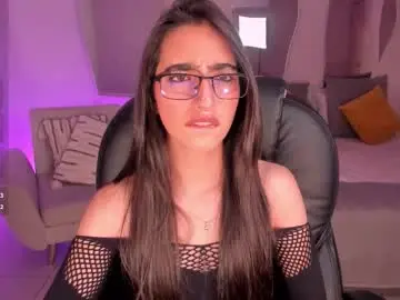 Chaturbate Free Live Porn of larisasmirnov