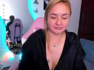 Chaturbate Best Webcam of luciamature_