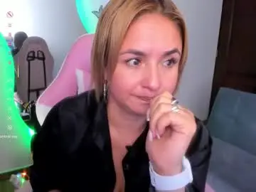 Chaturbate Private Sex Chat of luciamature_