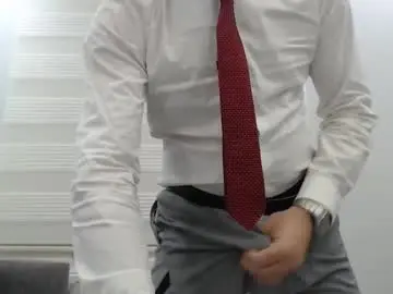 Chaturbate Free Porn Cam of dirtyybooyy77