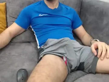 Chaturbate Live Sex Cam of dirtyybooyy77