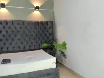 Chaturbate Live Sex Cam of hernandez_todd