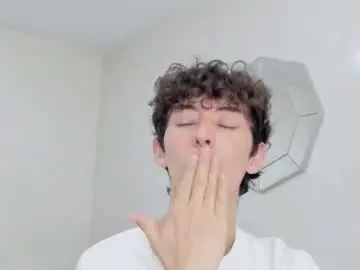 Chaturbate Best live sex cam show of mikebelf4