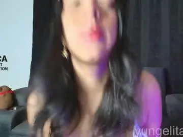 Chaturbate Adult Video Chat of yungelitamor_