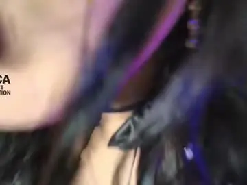 Chaturbate Sex Cam of yungelitamor_