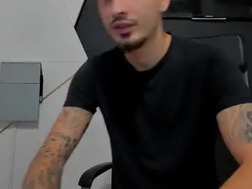 Chaturbate Live Porn of brandontatex