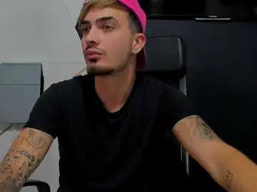 Chaturbate Best live sex cam show of brandontatex