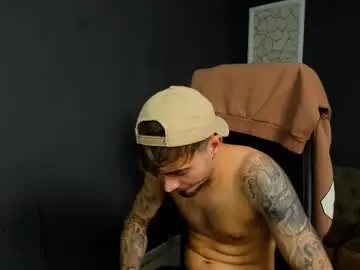 Chaturbate Free Porn Cam of brandontatex