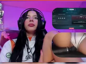 Chaturbate Nude Webcam of sweetie_cloe