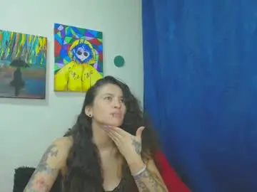 Chaturbate Live Sex Cam of leyla_horny_bg