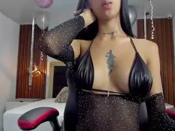 Chaturbate Watch Live Sex Cams of miablaze1