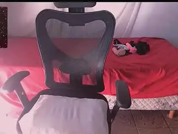 Chaturbate Nude Webcam of yuyito15