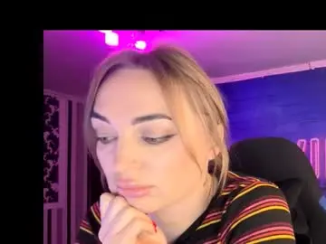 Chaturbate Free Live Porn of blonde_temptation