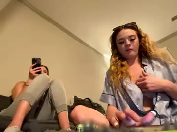 Chaturbate Sex Chat of breezybabyy00