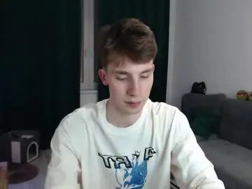 Chaturbate Live Porn of cute_brian