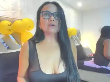 Chaturbate Watch Live Sex Cams of raquel_moore