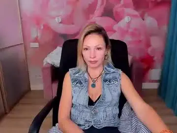 alinamoor from chaturbate
