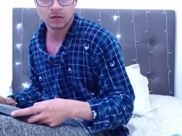 Chaturbate Sex Chat of andy_bunny_lover