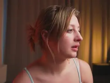 Chaturbate Free Live Porn of rue_novella