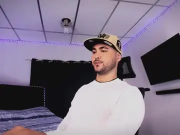 Chaturbate Live Porn of tommy_sccott