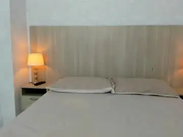 Chaturbate Sex Chat of esmeralda_salazar