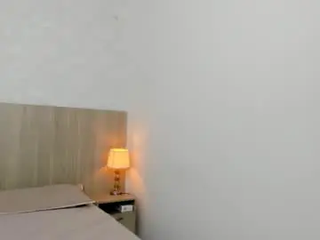 Chaturbate Adult Webcams of esmeralda_salazar