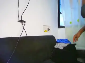 Chaturbate Live Sex Cam of srt_hannahcox