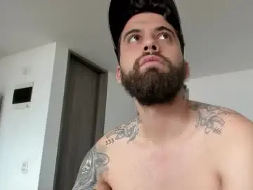 Chaturbate Live Sex Cam of bryson_jace1