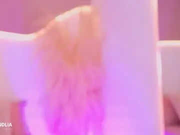 Chaturbate Watch Live Sex Cams of maia_lia_